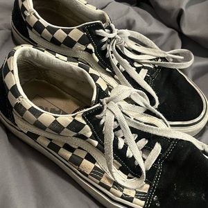 Vans Checker Classic Shoes!